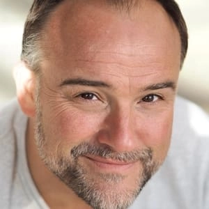 Assistir David DeLuise online grátis no Superfilmes