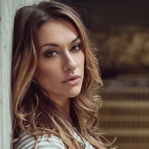 Assistir Tasya Teles online grátis no Superfilmes