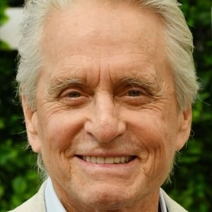 Assistir Michael Douglas online grátis no Superfilmes